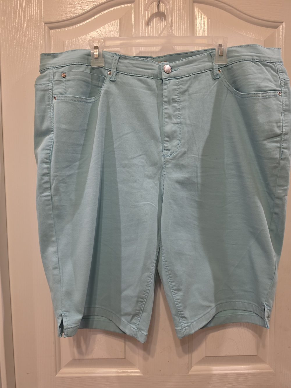 Womens Light Aqua Stretch Cotton Shorts